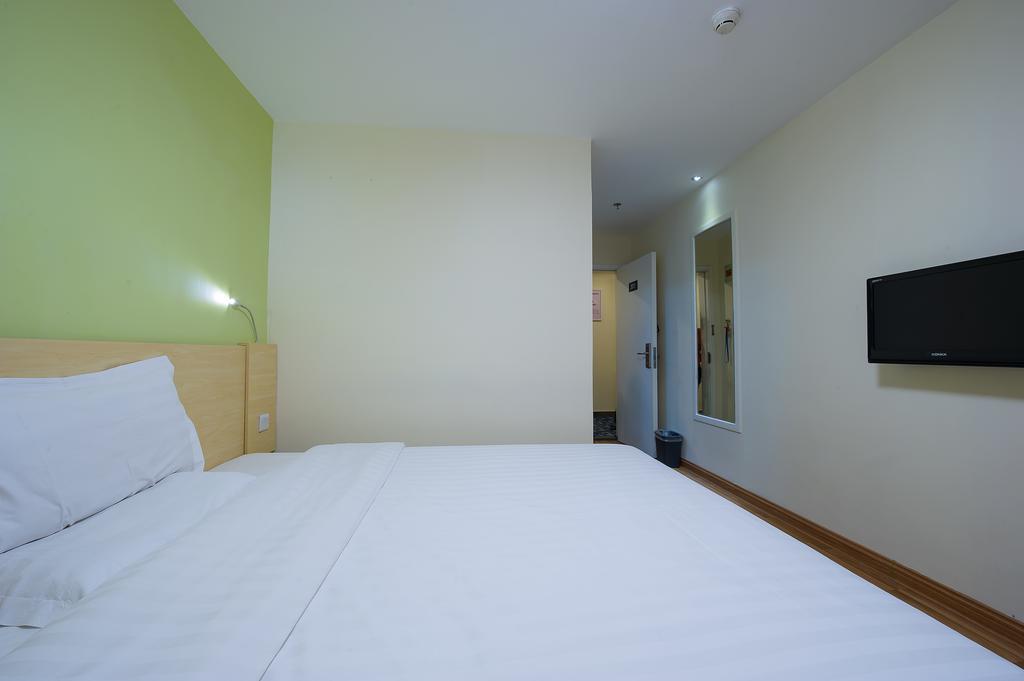 Отель 7Days Premium Guangzhou Tianhe Shipaiqiao Номер фото